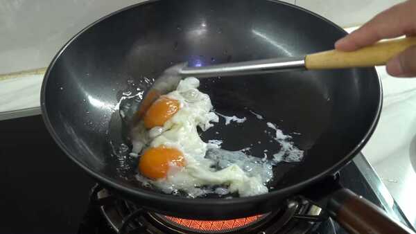 ข้าวผัดแหนม