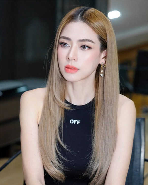 เอ๋ พรทิพย์