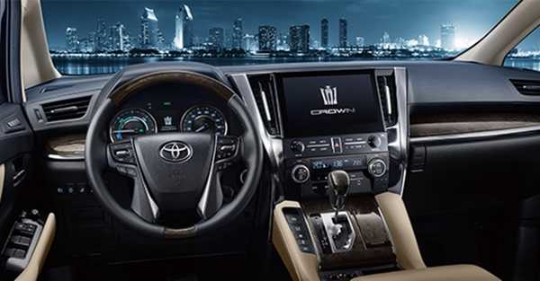 Toyota Crown Vellfire 2022