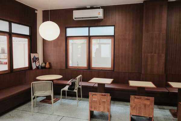 Woody Haus Café