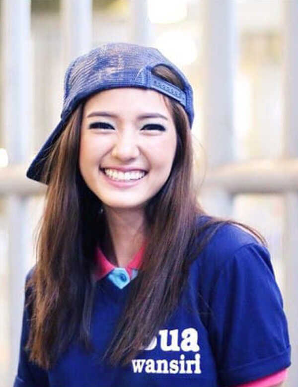 บัว นลินทิพย์