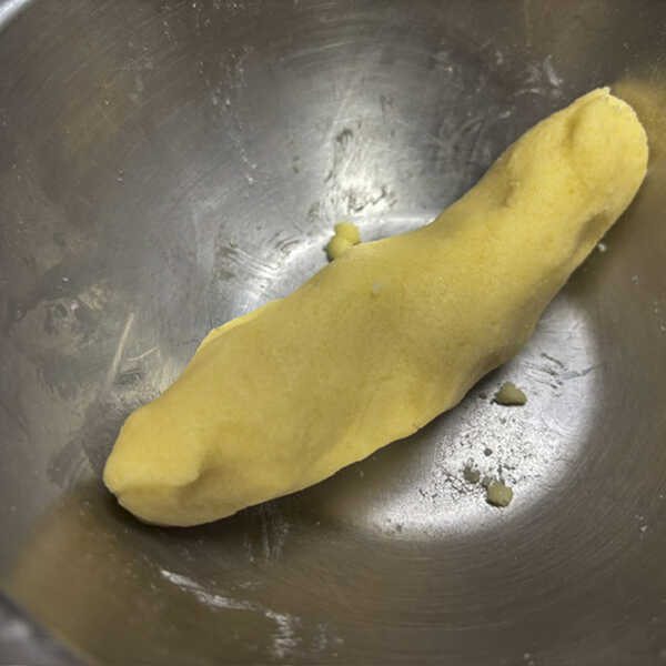 สูตรขนมปังเกลือแครกเกอร์ หรือ Craquelin Shio Pan เมนูขนมปัง ขนมปังเกลือ ชิโอะปัง สูตรขนม