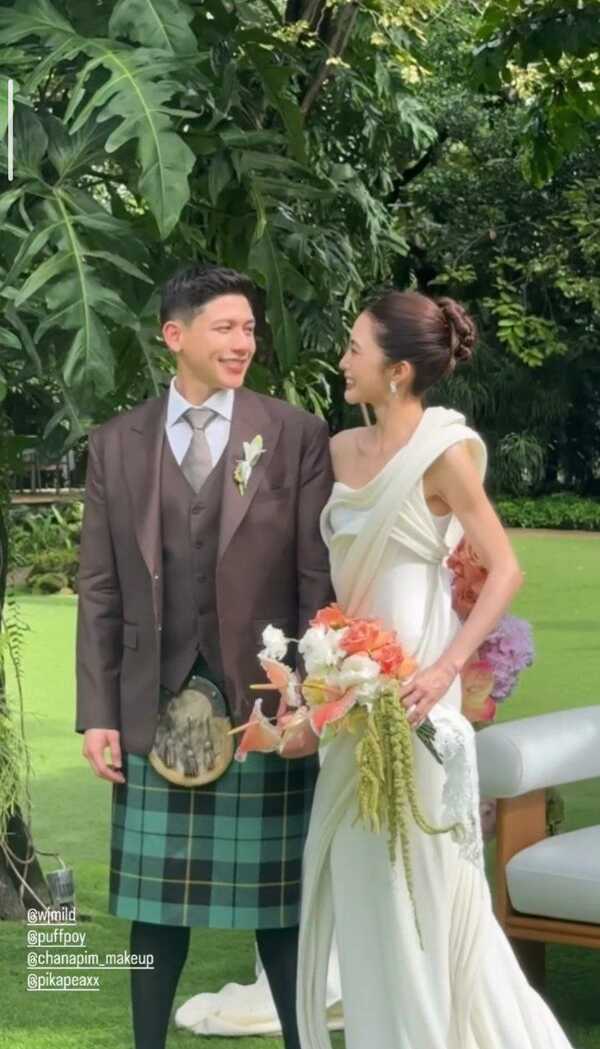 ชาวเน็ตหลุดโฟกัสชุด พาย สุนิษฐ์ ทำไมใส่กระโปรง ในงานแต่งกับ มายด์ ลภัสลัล