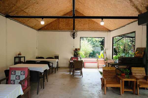 The Tropical Eco-Cafe