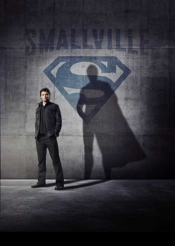 โปสเตอร์ซีรีส์ Smallville ภาพ Tom Welling บทบาท ซูเปอร์แมน