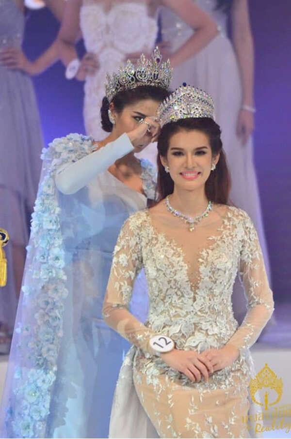 จุ๊บจิ๊บ ธนพร