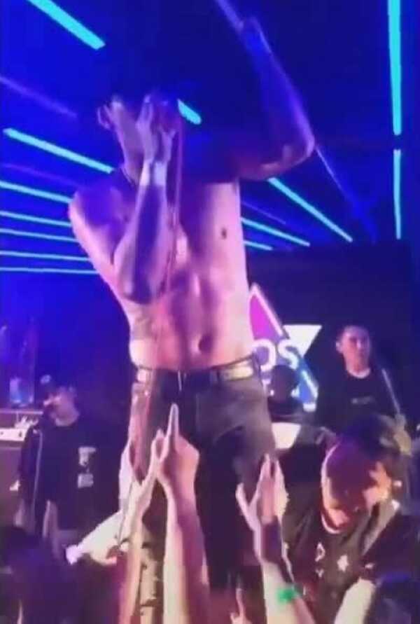 โตโน่ ภาคิน