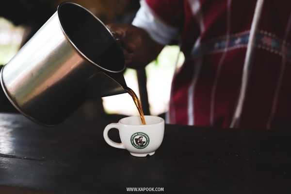 บ้านแม่กลางหลวง