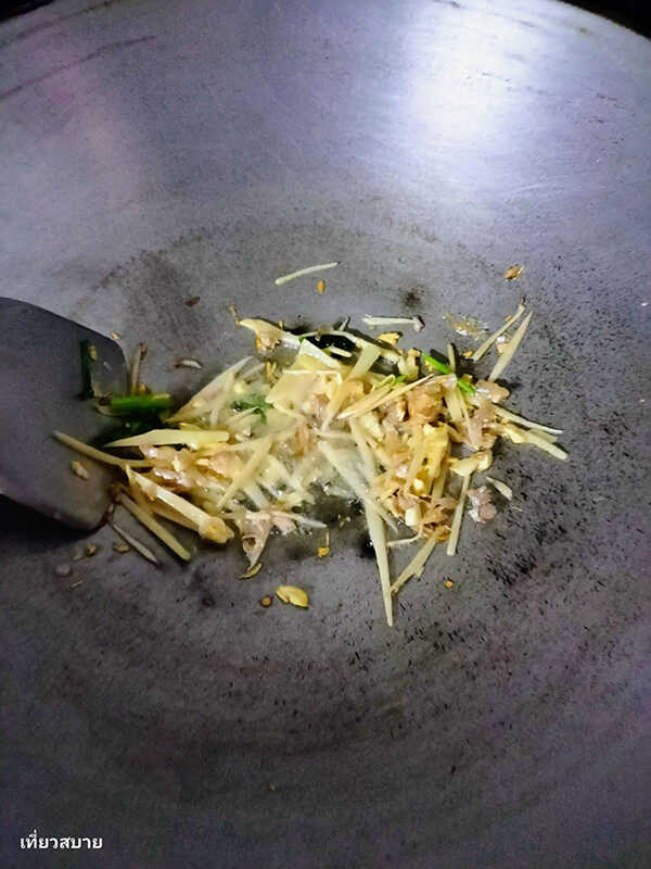 ปลาช่อนผัดขึ้นฉ่ายใส่ขิง เมนูปลาช่อน เมนูผัดขึ้นฉ่าย เมนูปลา สูตรอาหาร อาหารไทย