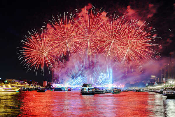 งานวิจิตรเจ้าพระยา 2568 พลุ