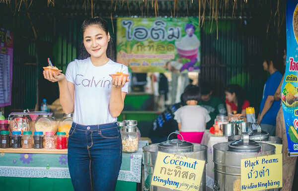 ตลาดค่ายเชลยศึก กาญจนบุรี