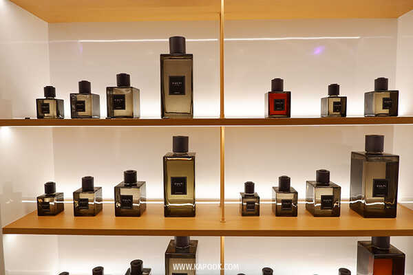 FIRSTER คิง เพาเวอร์ มหานคร