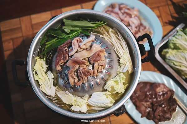 บ้านแม่กลางหลวง