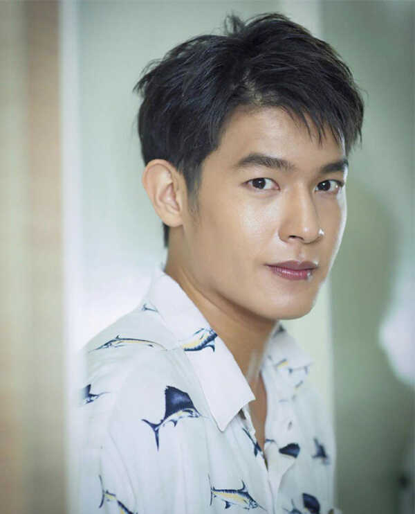 เพื่อน คณิน