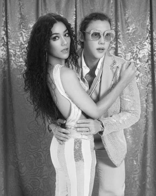 หมาก ปริญ  คิมเบอร์ลี่ แปลงร่างคู่ร็อกยุค 70s วันฮาโลวีน