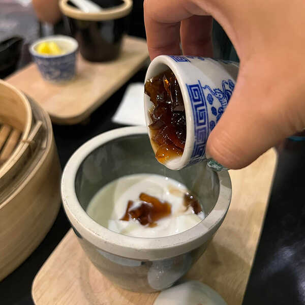 ร้านอาหารประตูผี