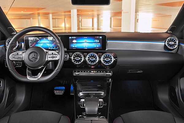 Mercedes-Benz, benz a class sedan