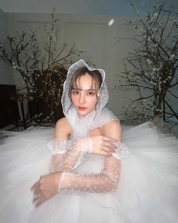 ออม สุชาร์