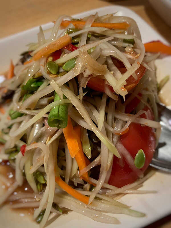 ส้มตำ ร้านไก่บ้านพริกไทยดำ