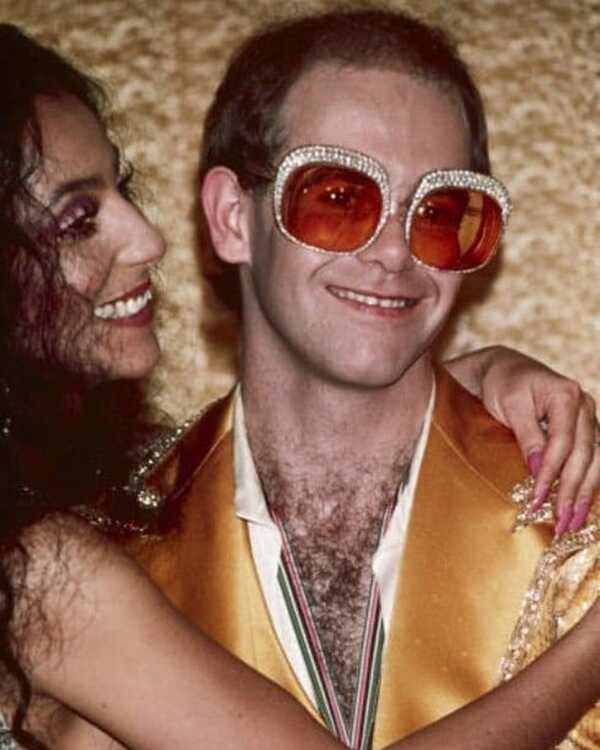 หมาก ปริญ  คิมเบอร์ลี่ แปลงร่างคู่ร็อกยุค 70s วันฮาโลวีน