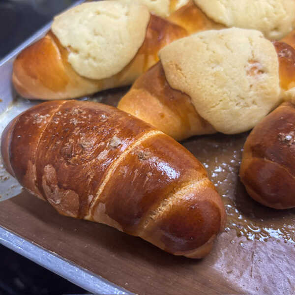 สูตรขนมปังเกลือแครกเกอร์ หรือ Craquelin Shio Pan เมนูขนมปัง ขนมปังเกลือ ชิโอะปัง สูตรขนม