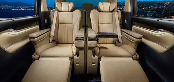 Toyota Crown Vellfire 2022