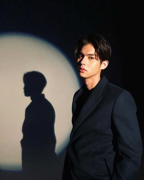 ไบร์ท วชิรวิชญ์