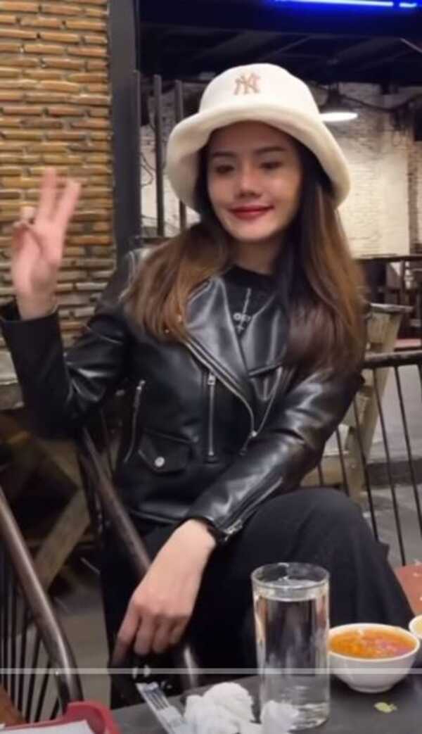  แพรวพราว แสงทอง