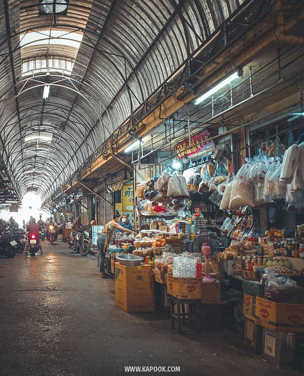 ตลาดหัวรอ อยุธยา