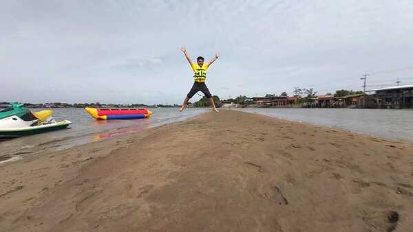 หาดทรายกลางแม่น้ำเจ้าพระยา