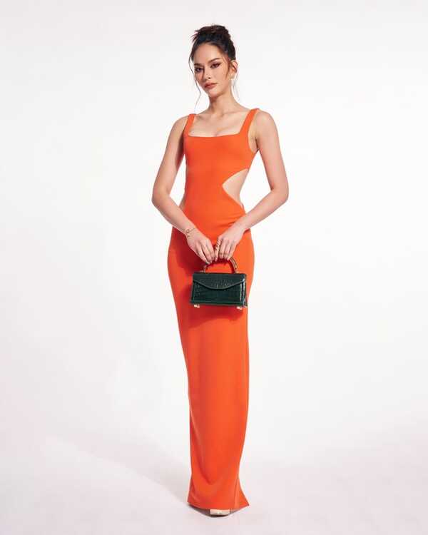 แอนนา เสืองามเอี่ยม