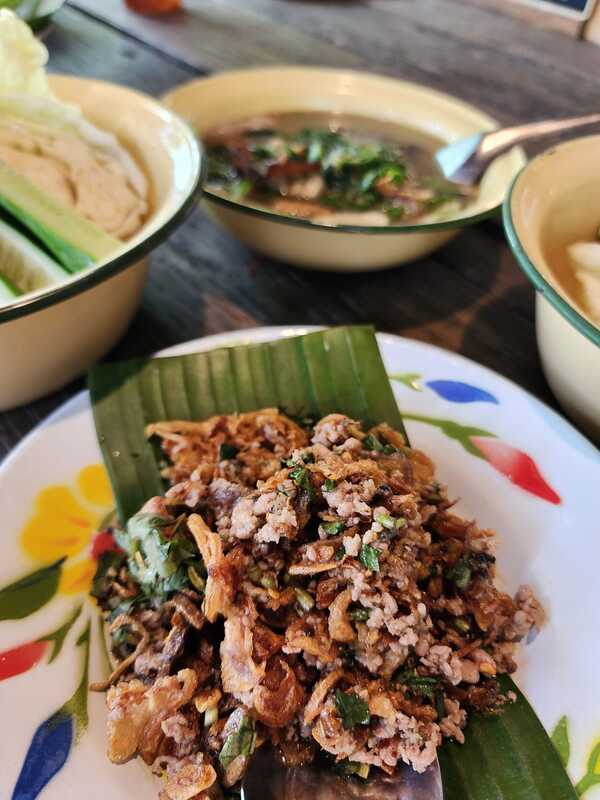 ร้านอาหารเหนือสายลมจอย ซอย๑