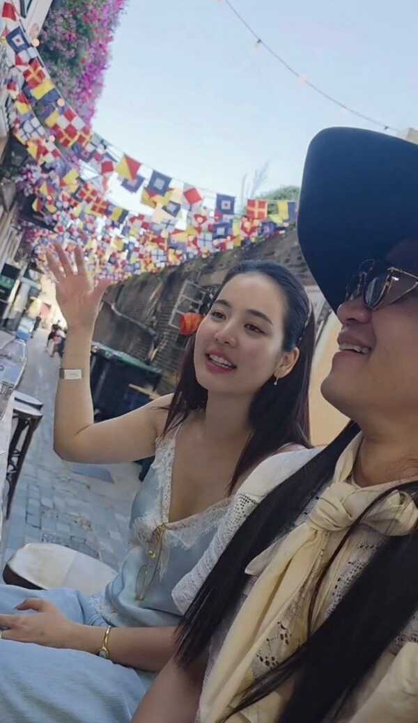 ครูลูกกอล์ฟ โบว์ เมลดา