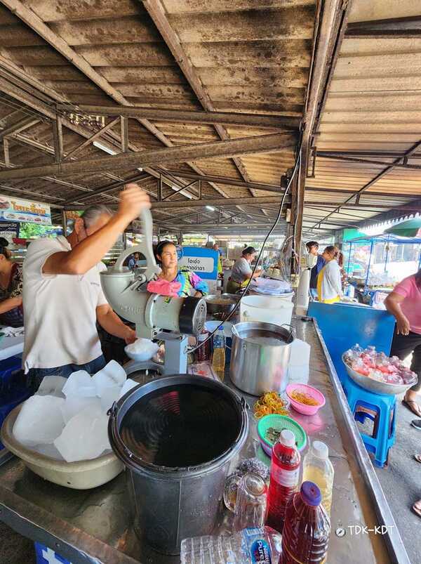 โอ้เอ๋ว