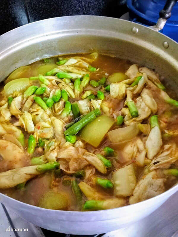 แกงส้มดอกแคใส่ปลาสวาย เมนูแกงส้ม อาหารไทย สูตรอาหาร