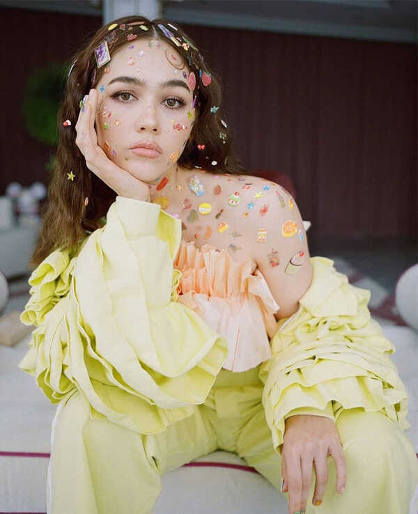 ชมพู่ อารยา