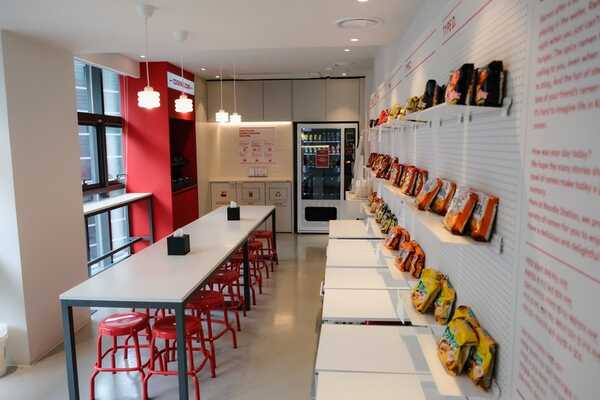 HOMES RED MYEONGDONG ที่พักใจกลางเมียงดง