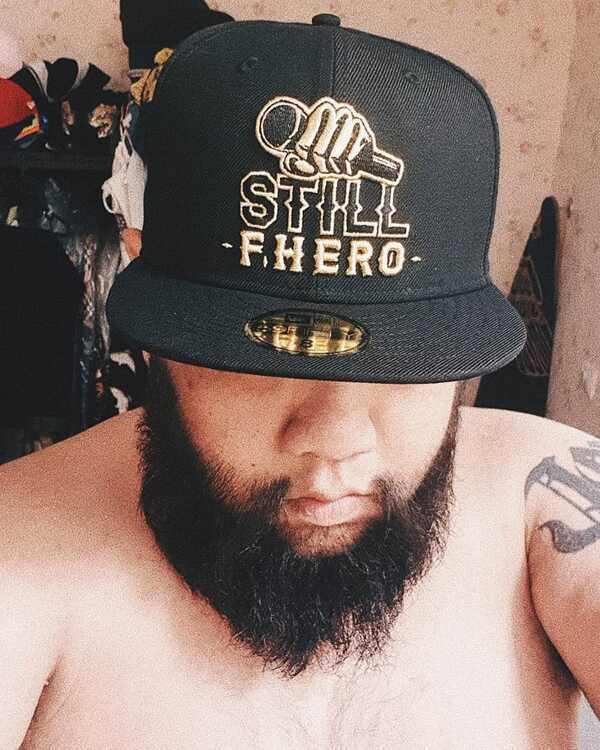 กอล์ฟ ฟักกลิ้ง ฮีโร่