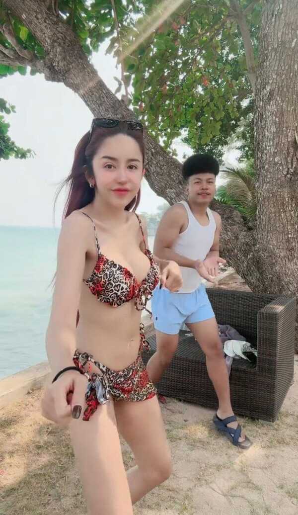 นัส จุฑารัตน์ - โชค รถแห่ 