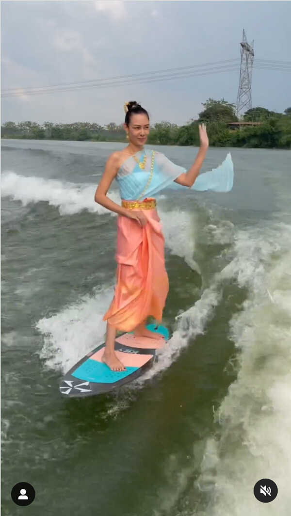 แซมมี่ เคาวเวลล์