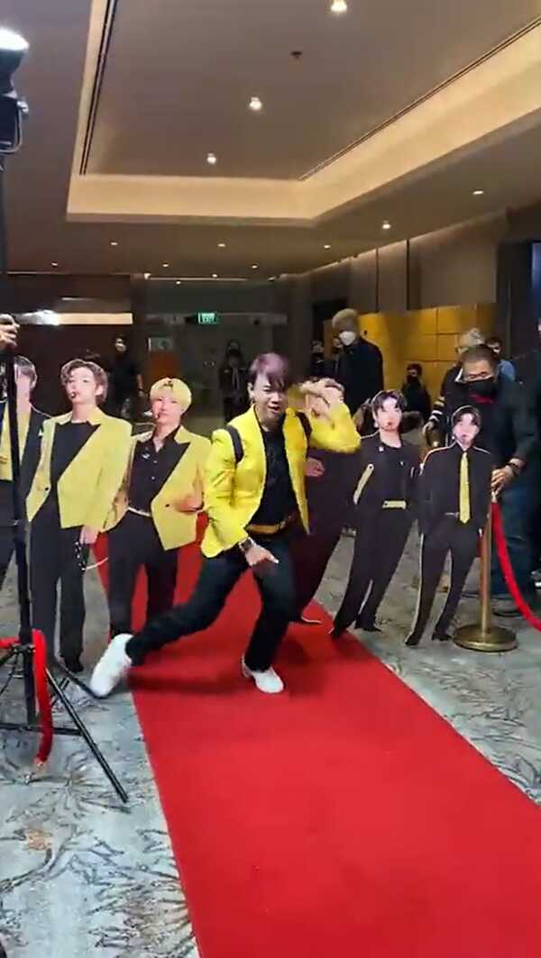 หนุ่ย พงศ์สุข 