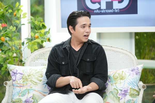 อเล็กซ์ เรนเดลล์