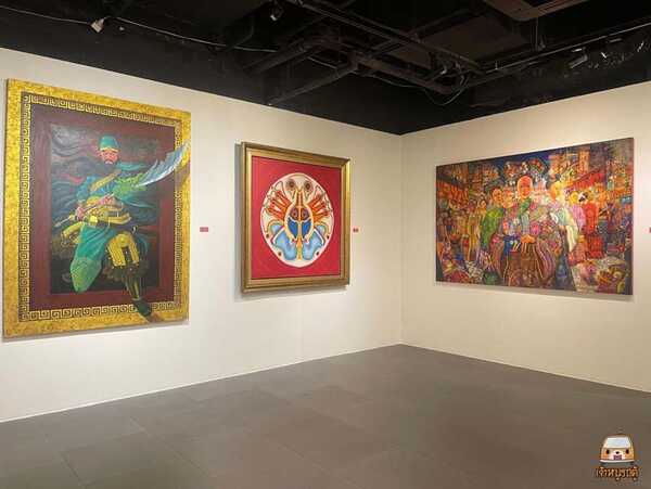 งานศิลป์ที่ River Coty Bangkok