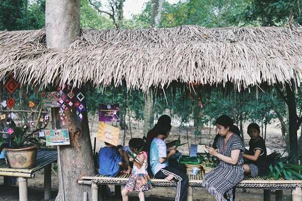 ตลาดโอ๊ะเมิก