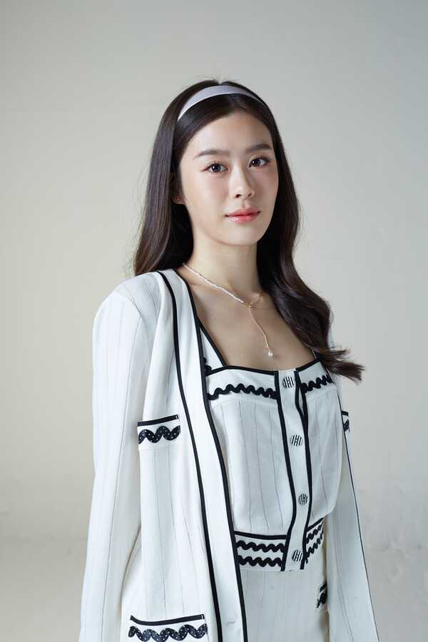 รักหักหลัง นักแสดง