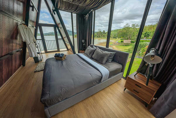 Two Cher ที่พักกาญจนบุรีริมน้ำ