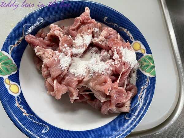หมูผัดซอส