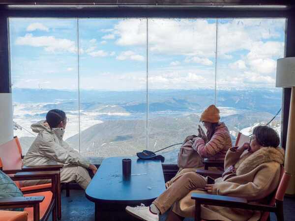 ภูเขาหิมะสือข่า Shika Snow Mountain