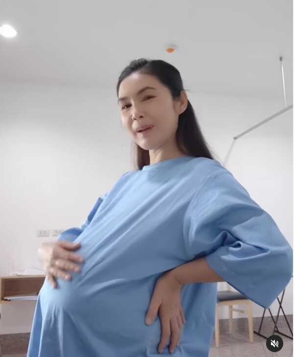 ฝน ธนสุนทร