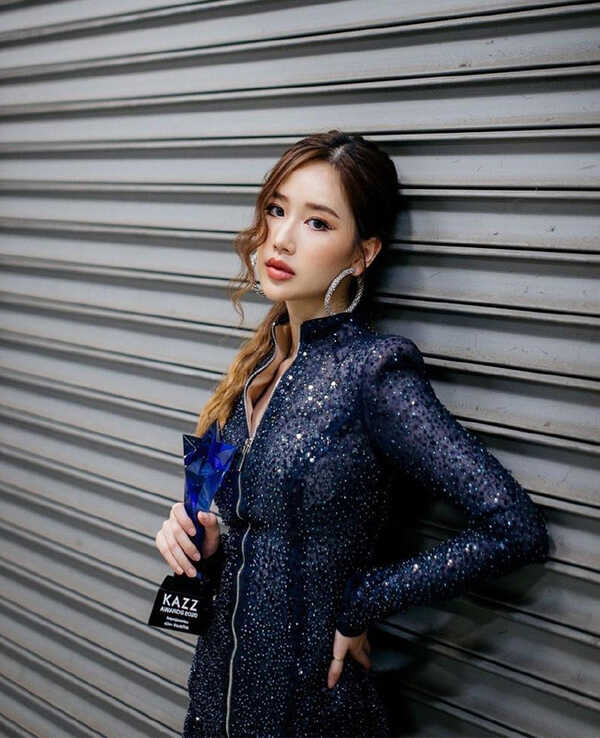 งานประกาศรางวัล, แฟชั่นพรมแดง